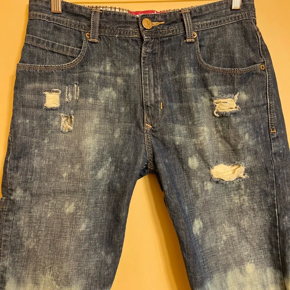 Preloved Levi’s 514 Slim Straight Shorts B30